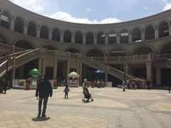 -王府井奥莱临潼小镇(临潼店)