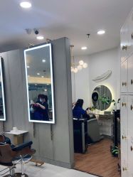点击看大图 -八佰伴8008星级形象店