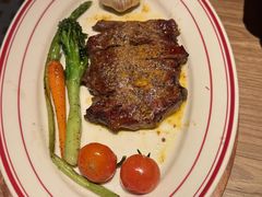 -Mark&Mars Restaurant