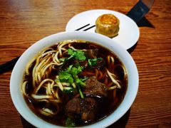 -清真吴记门钉肉饼·喜多利