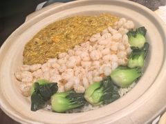 蟹黄煲仔饭-屋里厢上海菜馆