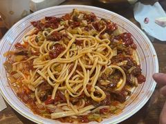 -歹歹的加个面过油肉拌面
