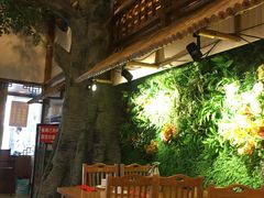 -篱笆院东北饺子王(欧阳路店)