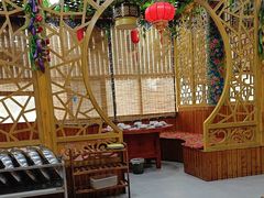 -袁小二大东北铁锅炖(吉祥村总部)