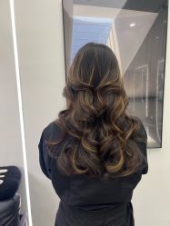 -5M HAIR SALON