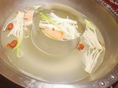 -谭鸭血老火锅(远大购物广场店)
