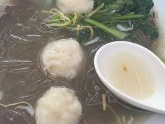 -小杨生煎(金山百联购物中心3楼店)