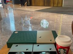 -星巴克(港汇1号办公楼店)