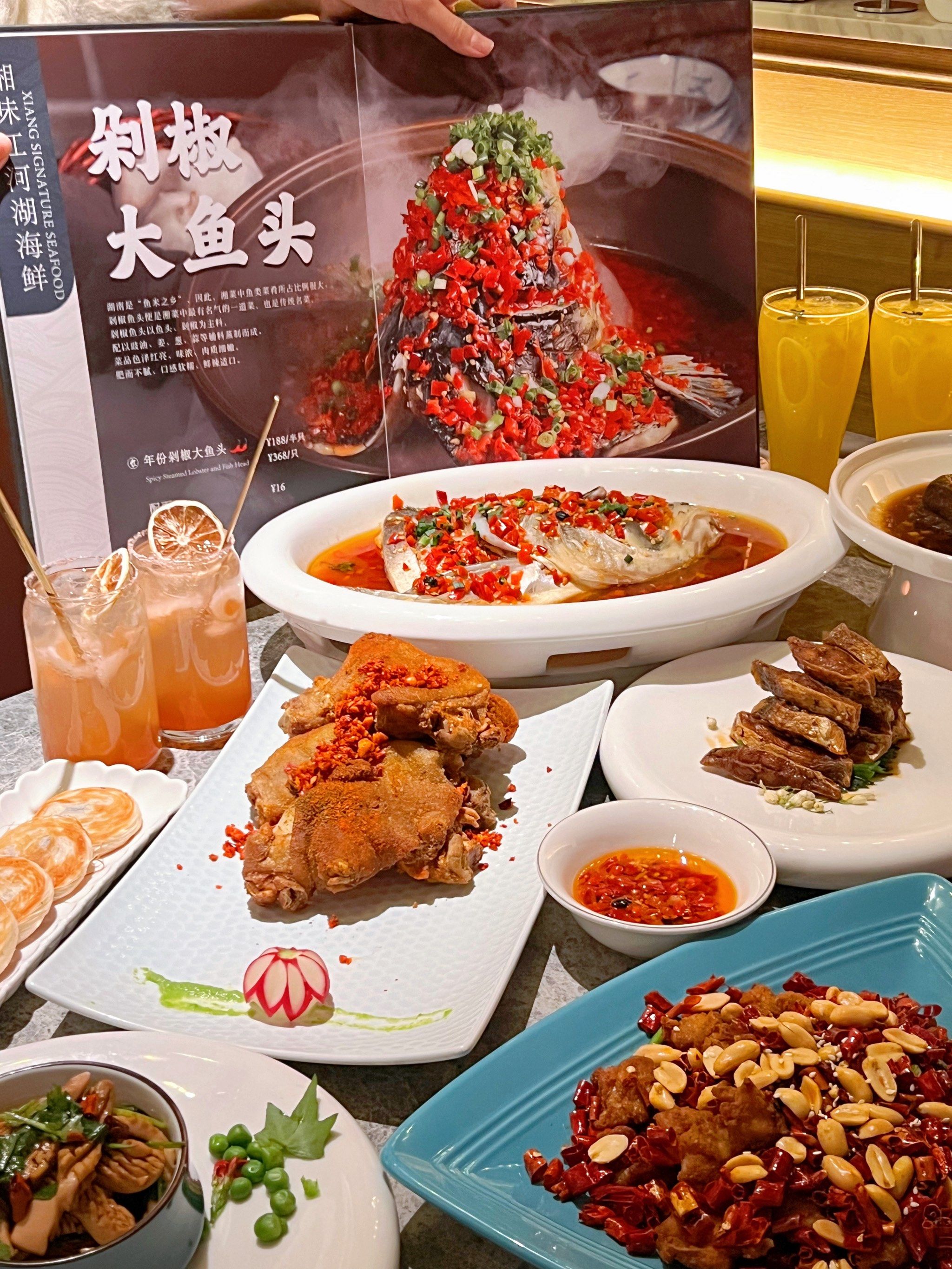 n
78环境:十里洋场,融汇中西,这看似简单的