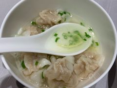 鸡汤鲜肉小馄饨-屋里厢上海菜馆