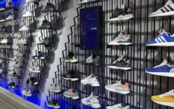 -adidas(德基广场店)