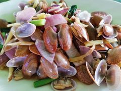 -四川小胡子海鲜(丁村万人海鲜广场店)