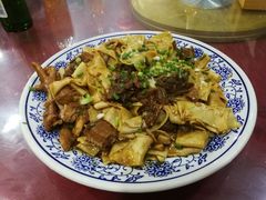 -壹阁胡羊焖饼(特色小吃街店)