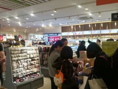 -三福时尚(三峡广场华夏银座店)