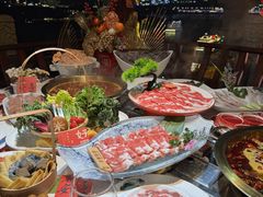 -小天鹅火锅·一线江景洪鼎旗舰店(洪崖洞店)