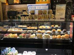 面包甜点陈列柜-星巴克(天津站区第二店)