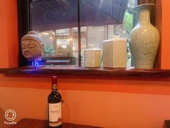 -SISTERS BAR RESTAURANT川意酒馆(嘉善老市H楼店)