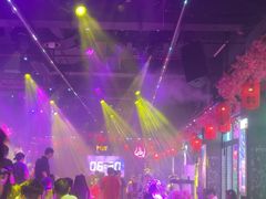 -喜鹊音乐酒馆(西街店)
