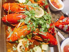 -沪小二炭火蛙锅(淮海中路美食不夜城店)
