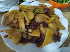 红蘑土豆片-丽梅羊汤土菜馆(河畔花园店)