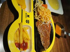 -豪客来牛排(重庆三峡广场步行街1704店)