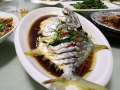 -鑫悦楼煎蟹·16年海鲜大排档