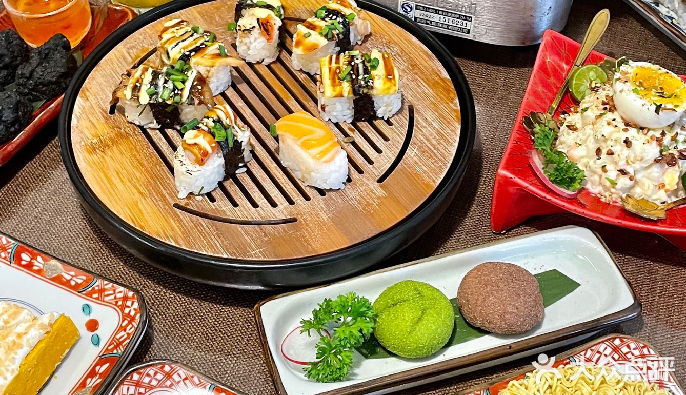 四方坪平价日料打卡成功菜品丰富️特色，平价又好吃