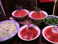 -野山舂·贵州现舂酸汤火锅(鸿通城店)