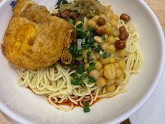 -李与白包子铺(桐梓林店)