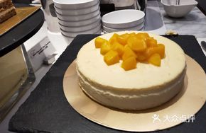 Fresh Fruit Cream Cake