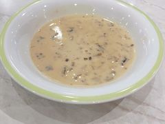 奶油蘑菇汤-萨莉亚意式餐厅(悦荟广场店)