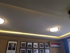 -车之谷·汽车文化主题餐厅(汽开店)
