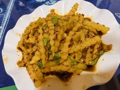 凉拌洋芋-云南李记罐罐米线饵丝小吃(汉中门金鹰店)