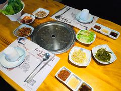 -唯成•韩国炭火烤肉 유성고기