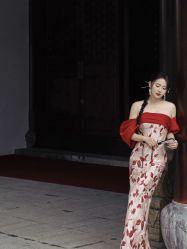 -Lady  Jane高端婚纱礼服馆