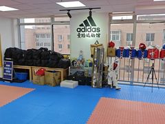 -adidas壹跆运动馆(世纪经贸大厦店)