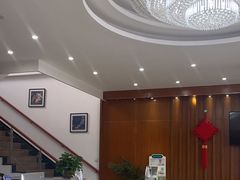 -赫尔森口腔·牙齿种植修复