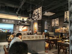 -张翻越·川渝冒菜·武汉黑鸭煲(城北万象城店)