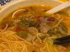 -粉小主·贵州酸汤牛肉粉(南京仙林金鹰店)