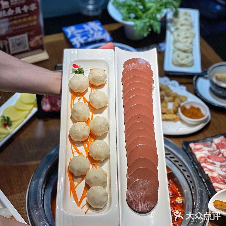 超好吃的火锅❗羊肉比婴儿皮肤还嫩