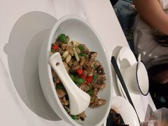-楚山晓·湖北菜(武汉光谷K11店)