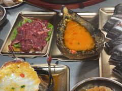 -围炉肉舍•炭烤活鳗•丹东海鲜烤肉(步行街店)