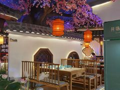 -荷塘秋月·本帮江浙菜(国权路店)