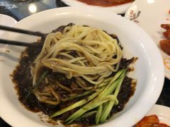 炸酱面-桃园中华料理炸酱面(燕儿岛路店)