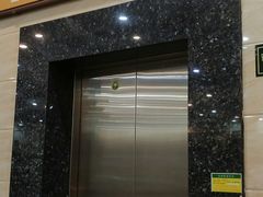 门面-家乡饭店(里仁洞店)