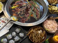 -黄潇洒老火锅(九眼桥宏济巷店)