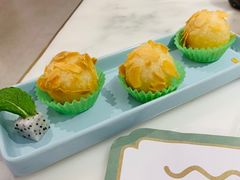 杏仁金沙球-富山虾饺点心餐厅(群光广场店)