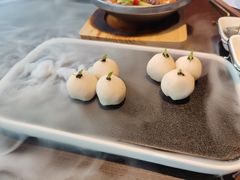 鲟鱼籽酱百合球-大拙里·精致融合菜(沙湖桃源国际店)