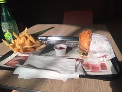-The Habit Burger Grill 哈比特汉堡(复兴soho店)