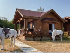 -丹世红酒庄·烧烤·团建·婚礼·水上运动